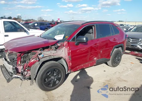 2021 Toyota Rav4 Le z USA, uszkodzony, nr VIN JTMF1RFV0MD079859